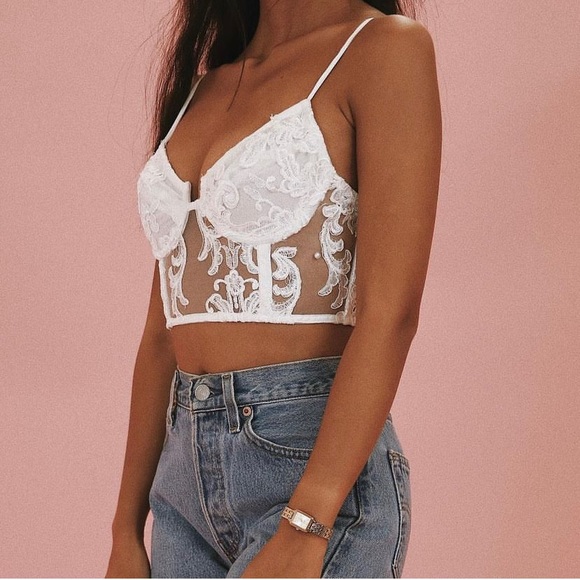 Pearl and Lace Crop Top - Picture 3 of 9